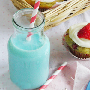 голубое молоко