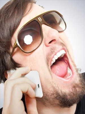 разговор по телефону