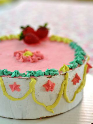 поддельный торт