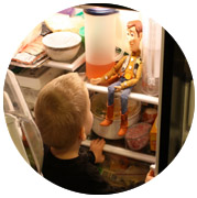 игрушка в холодильнике