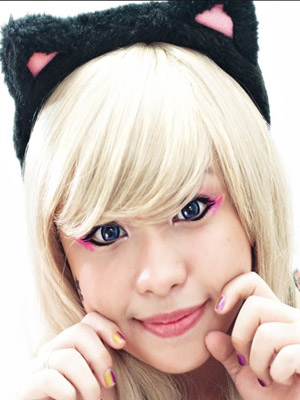 девушка кошка