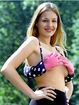 бюстгалтер на 1 апреля