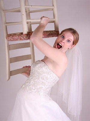 невеста со стулом