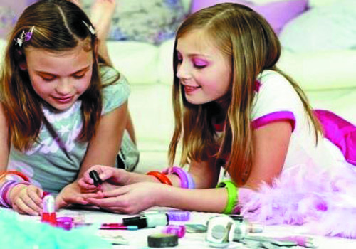 маникюр для гостей