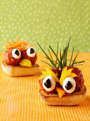 бутерброды с тефтелей