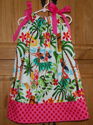 яркое платье