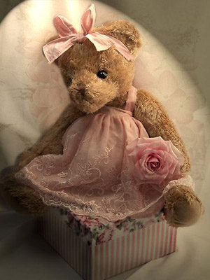 плюшевый медвежонок