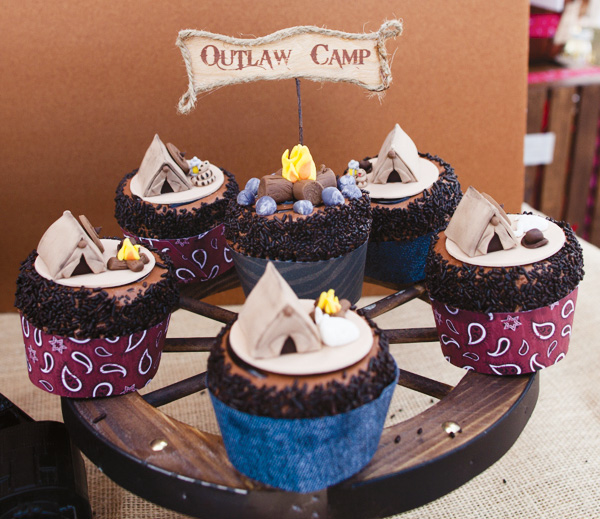 праздничный стол на праздник ковбоев