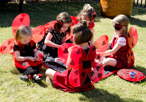  божья коровка из бумаги