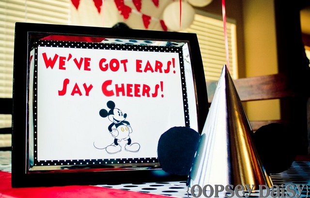 праздничные колпаки