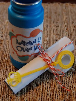 Приглашение «Сюрприз в пузырьке»