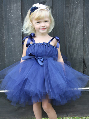 синее платье