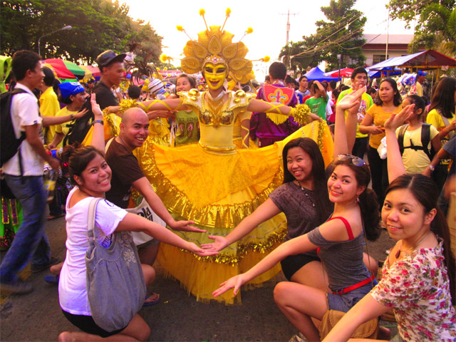 костюмы на фестивале Филиппины