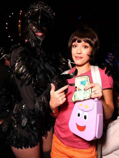 Джессика Альба на празднике Хэллоуин