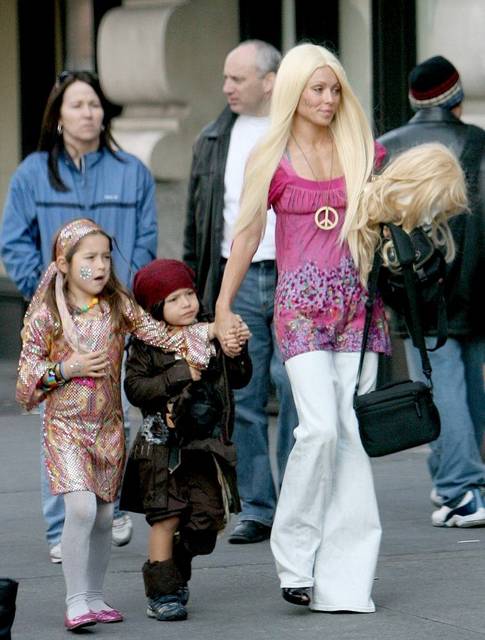 Кейли Рипа на празднике Хэллоуин