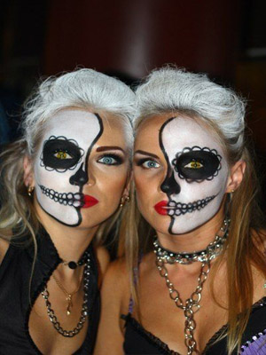 череп на половину лица