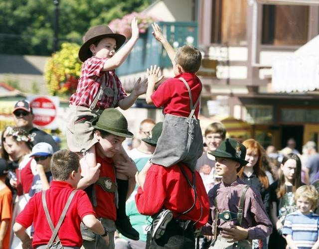 дети на Октоберфест 2012