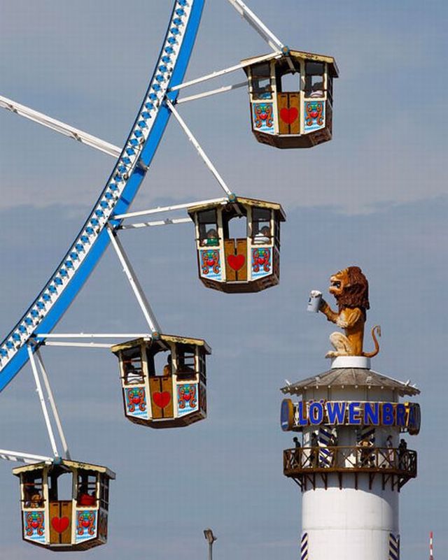 аттракционы на Октоберфест 2012