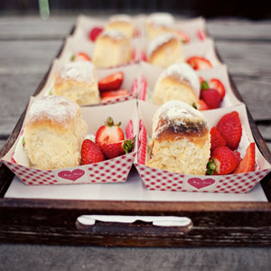 десерт с клубникой