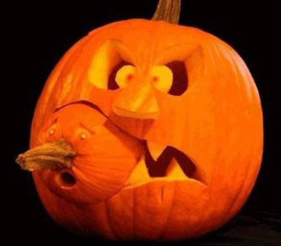 тыква с малышом во рту