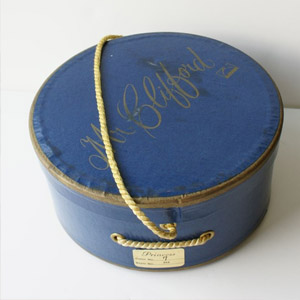 круглая коробка для венков