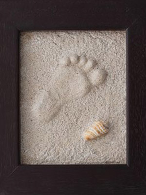 кртина с отпечатком ножки