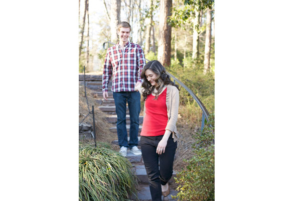 идя по ступенькам