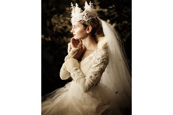 девушка в короне