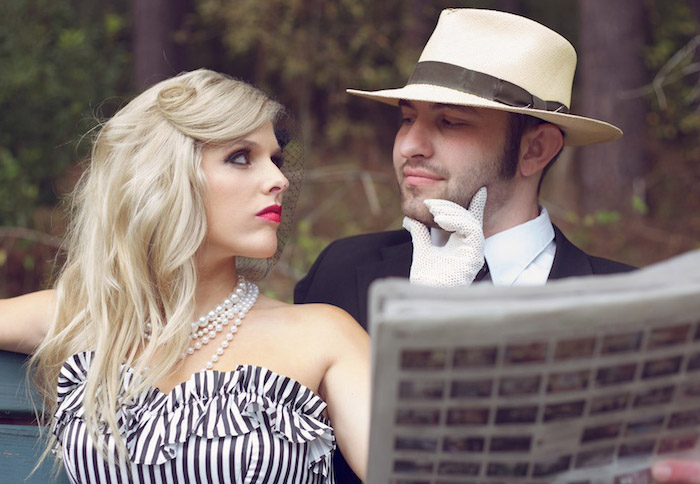 пододвинулась к мужчине 