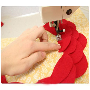 подушка на 8 марта шаг 8