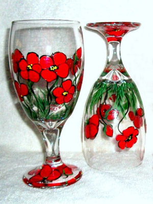 маки на бокале