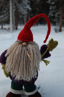 вязанный гном ручной работы