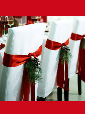 декор стульев по новогоднему