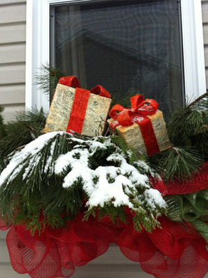 сочетание с ветками декоративной сетки