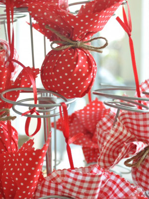 тряпичные яркие узелки