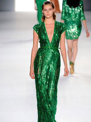 В чем встречать Новый год Змеи