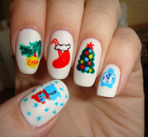 новогодний рисунок на ногтях