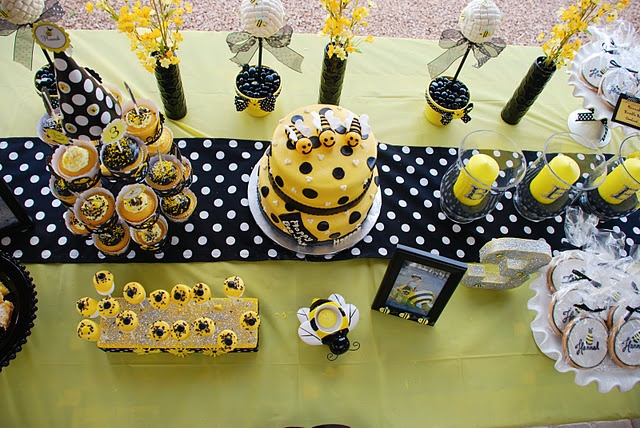 праздничный стол