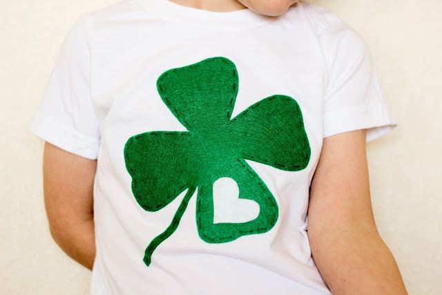 листок клевера