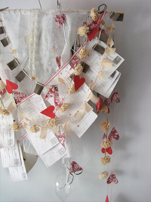 гирлянду из старых антиквариатов