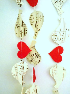 гирлянды нотно-сердечная