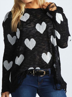 свитер в сердечках