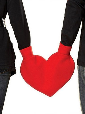 сердечная перчатка для двоих 