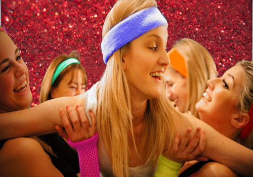 девушка на руках