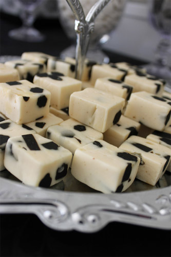 юбилей 50 лет в черно-белых тонах