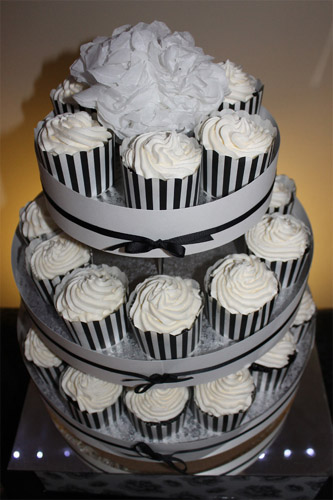 юбилей 50 лет в черно-белых тонах