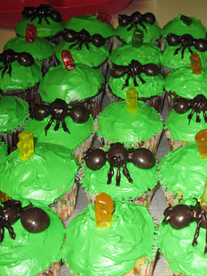 пироженные с муравьями