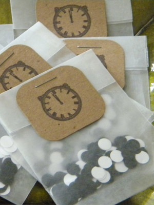 черно-белое конфетти