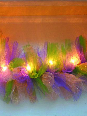 гирлянда из разноцветного фатина