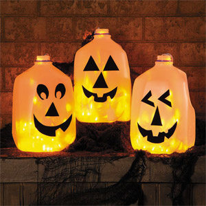 светильники из пластиковых канистр